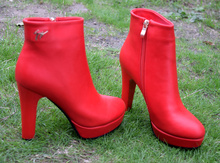 cherveni damski obuvki