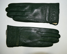 Дамски ръкавици ЕСТЕСТВЕНА КОЖА - 009 - тъмно зелени