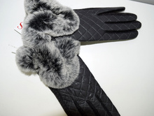 Дамски ръкавици ЕСТЕСТВЕНА КОЖА  - 022 - с богат пух- черни