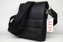 Мъжка чанта ЛУКС колекция - DAVID - черна с магнитен капак