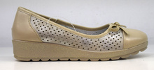 Комфортни дамски обувки на платформа НОВ МОДЕЛ - ADRENALIJNA - бежови с перфорация