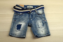 Модни къси дънки за момче - BOY - сини с колан за 4 години