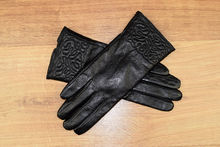 Дамски ръкавици естествена кожа код 023-черни