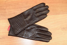 Дамски ръкавици естествена кожа код 024-кафяви