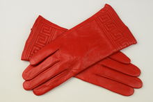 Дамски ръкавици естествена кожа код 026-червен