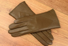 Дамски ръкавици естествена кожа код 027-тъмно бежови