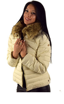 бяло зимно дамско яке