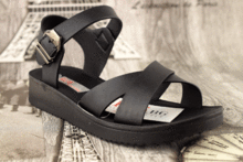 Дамски ниски сандали с каишки - 138077 - черни