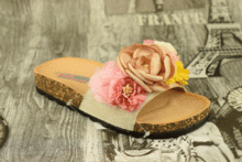 дамски чехли с цвета