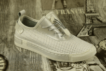 Дамски спортни обувки - 205002 - бели