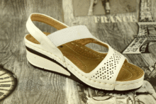 Дамски ежедневни сандали - 6353 - бели