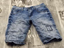 мъжки къси панталони с джобове