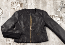 Късо дамско кожено яке - 2257 - черно