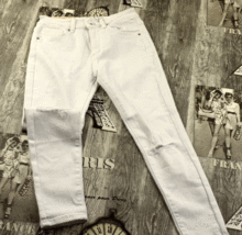 Дамски панталон с цепка на коляното - 20408 - бял