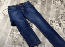 класически прави мъжки дънки