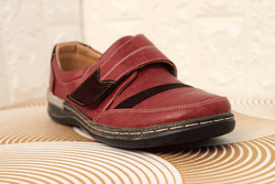 Дамски ниски обувки - 9527 - червени