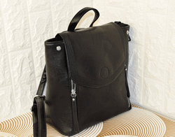 Дамска раничка тип чанта - 7416 - черна