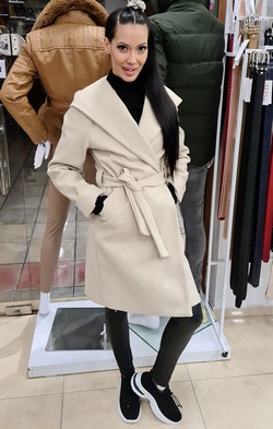 дълго дамско палто