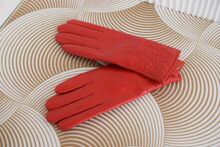 Дамски ръкавици ЕСТЕСТВЕНА КОЖА-код 099-червени