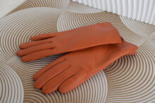 Дамски ръкавици ЕСТЕСТВЕНА КОЖА-код 087-оранжеви