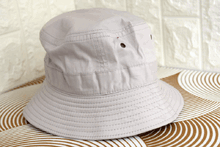Мъжка шапка bucket - бежова
