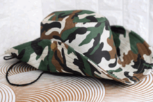 Мъжка шапка с периферия - камуфлаж