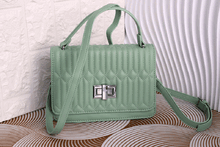 Малка дамска чанта за през рамо - 1030 - зелена