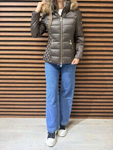 Дамско зимно яке с ЕСТЕСВЕН КОСЪМ-кафяво