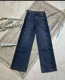 Дамски дънки с бродерия- прав крачол